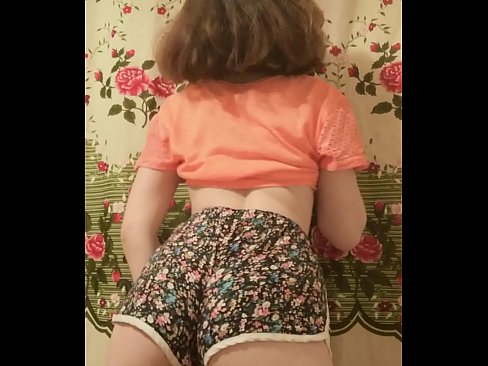 ❤️ Una ghjovana sexy si spoglia i pantaloncini davanti à a camera Sessu di qualità à noi % co.91sesex101.top% ❤